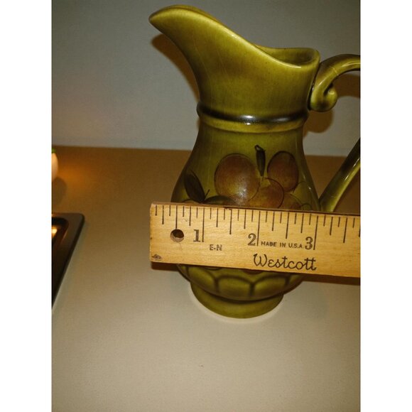 Vintage 1960s  LA Potteries #25C Avocado Green Water Pitcher - Picture 9 of 11